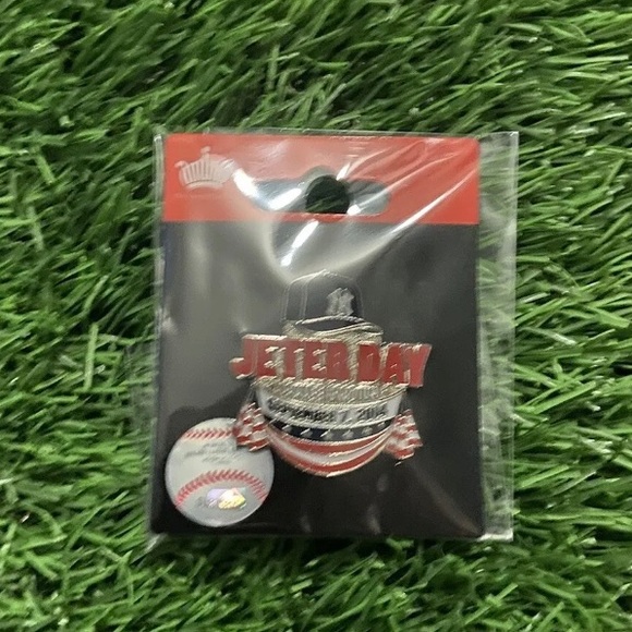 Derek Jeter Final Season Game Day. Sept. 7, 2014. Souvenir 5 Piece Box very rare - Picture 8 of 13